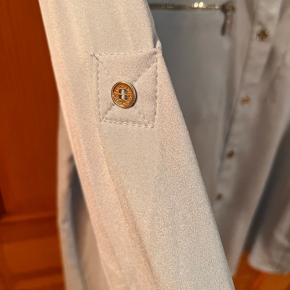 Calvin Klein Light Blue Women Shirt SZ M Silver Buttons Zippers Snap Minimalist - Picture 8 of 16